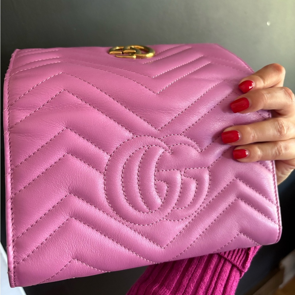 -SOLD- Gucci GG continental Wallet in candy pink - Picture 6 of 12